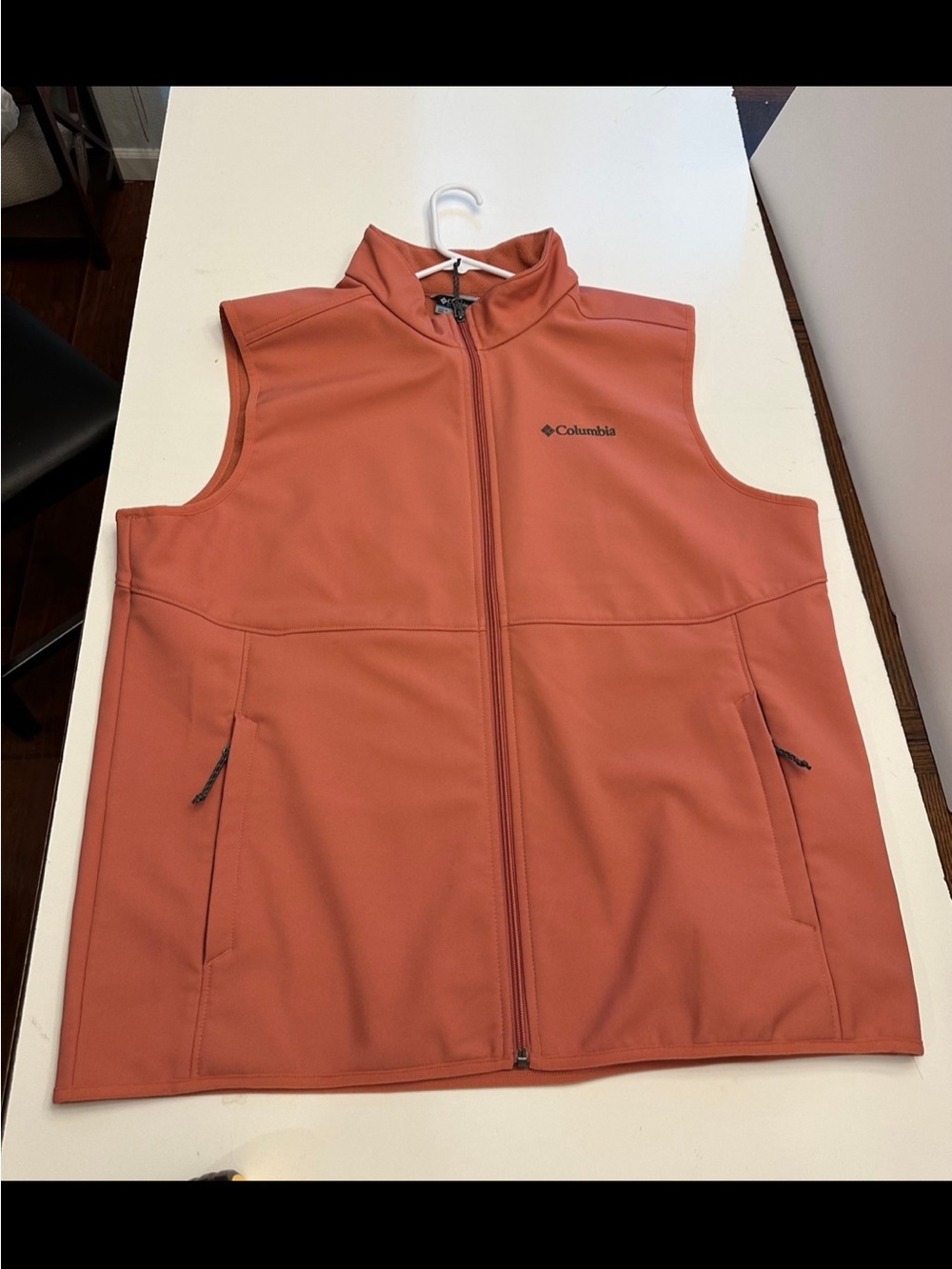 Columbia Rust Orange Softshell Vest